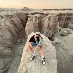 دانلود اهنگ اینکه من بیخیال اینجوریم حرف کمی نیست نوان یکجا طولانی با کیفیت بالا