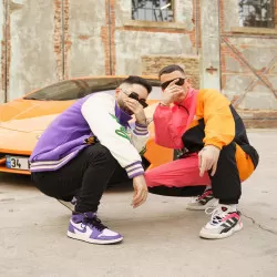 دانلود اهنگ میزنی سرشو ولی تو کالاف دیوتی آرتا و کوروش  ریمیکس بیس دار رقصی