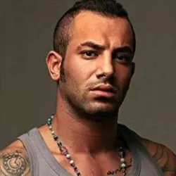 دانلود آهنگ میشه از بغض به هنر رسید و از اشک به ساز امیر تتلو