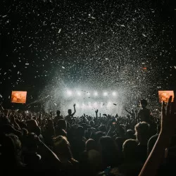 دانلود آهنگ رقص خوشگل دخترانه برای تولد   ترند جدید یکجا عروسی تولد،بندری شاد ترند اینستا یکجا طولانی