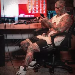 دانلود ریمیکس بعضی وقتا وضعیت انقد قرمز نیست که آژیرو بکشن امیر تتلو