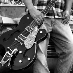 دانلود اهنگ ولی من هرچی زور زدم تو نموندی پیشم صدای مرد و زن  ترند شده اینستا 320