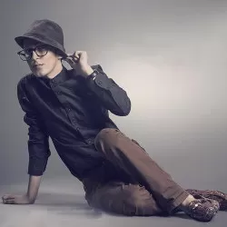 دانلود ریمیکس مگه من حالم میشه بد باشه  هوش مصنوعی و اصلی مرتضی پاشایی ترند شاد  کیفیت بالا